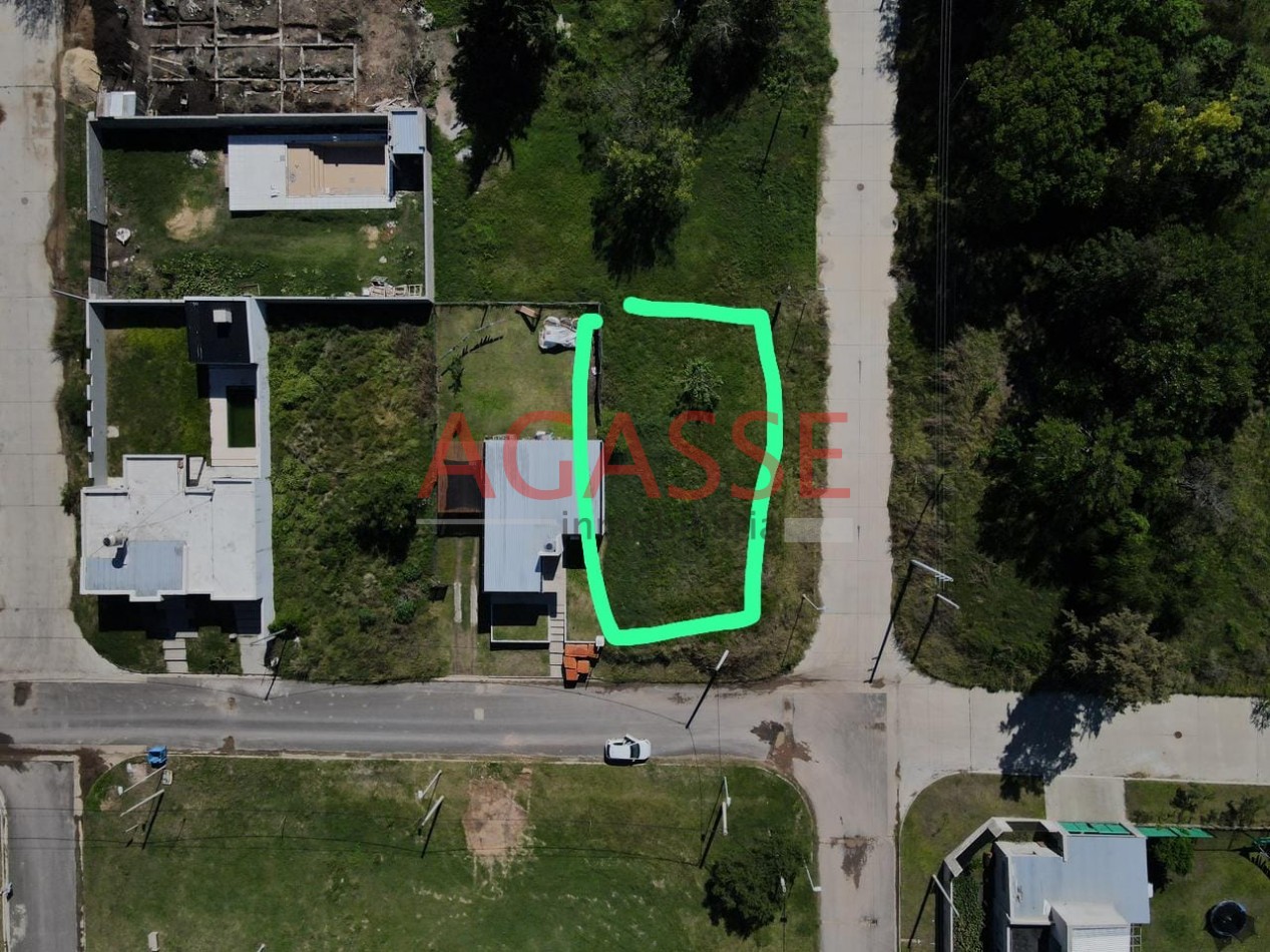 VENDO HERMOSO LOTE EN ESQUINA BARRIO MEDICO II