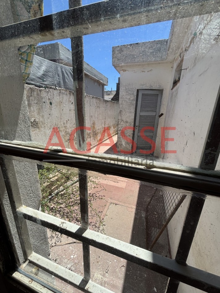 AYACUCHO. ALQUILO CASA DE 3 DORMITORIOS