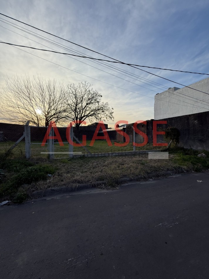 CALLE CORONEL UZIN VENDO TERRENO