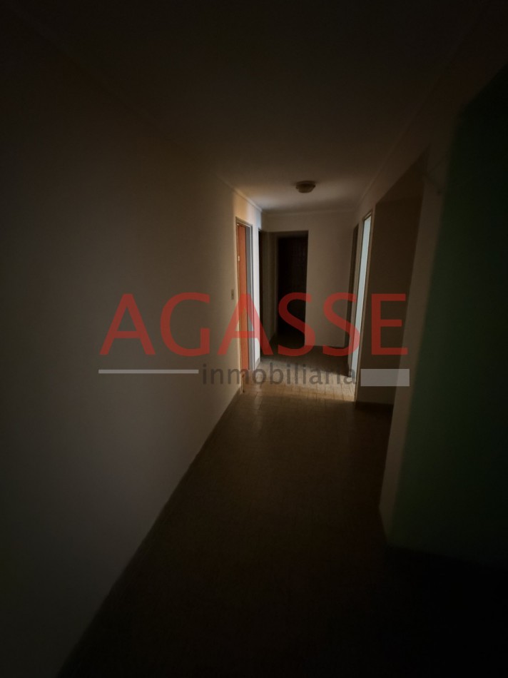 CALLE LIBERTAD. VENDO SEMIPISO APTO CONSULTORIOS.OFICINAS ETC.