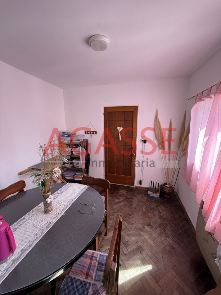 CALLE URQUIZA. CENTRO. VENDO DPTO DE 3 DORMITORIOS .