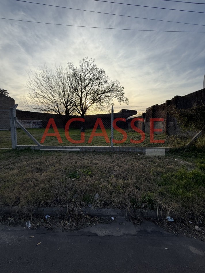 CALLE CORONEL UZIN VENDO TERRENO